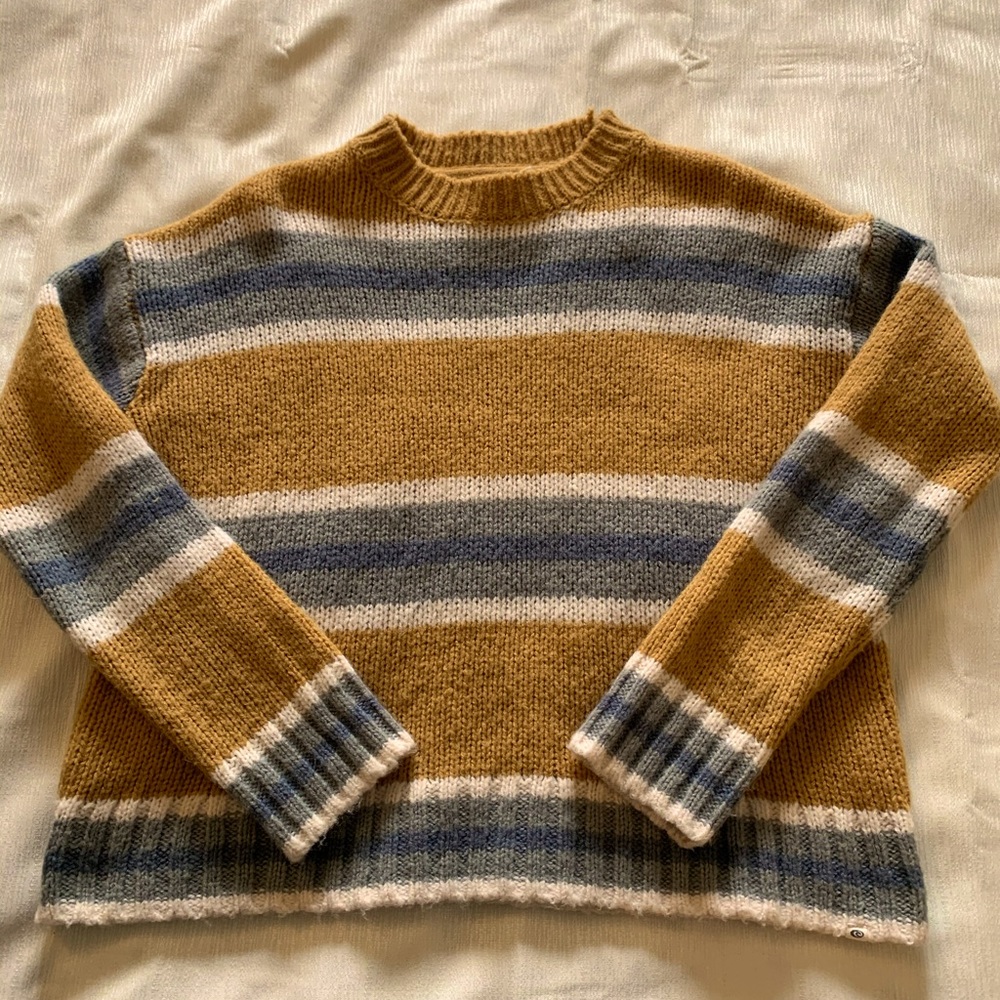 Women’s sweater